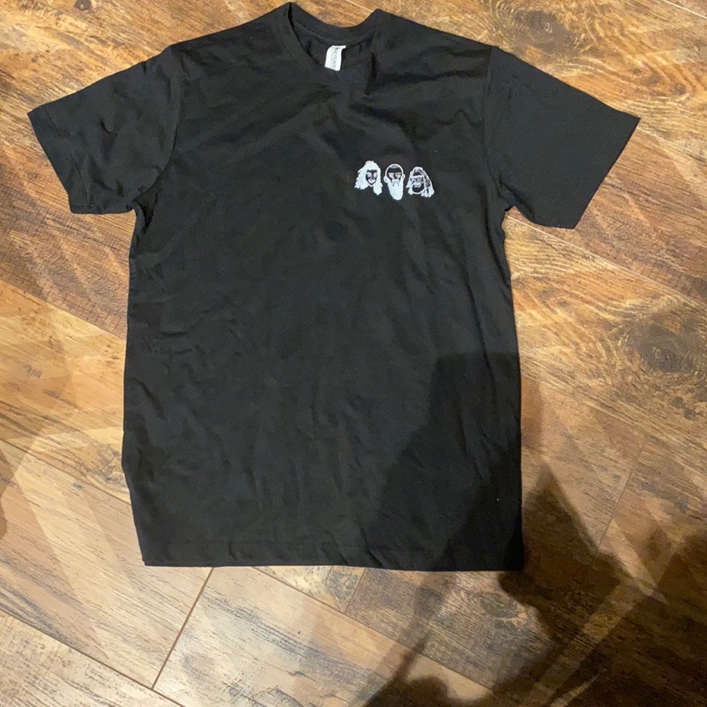 T shirt